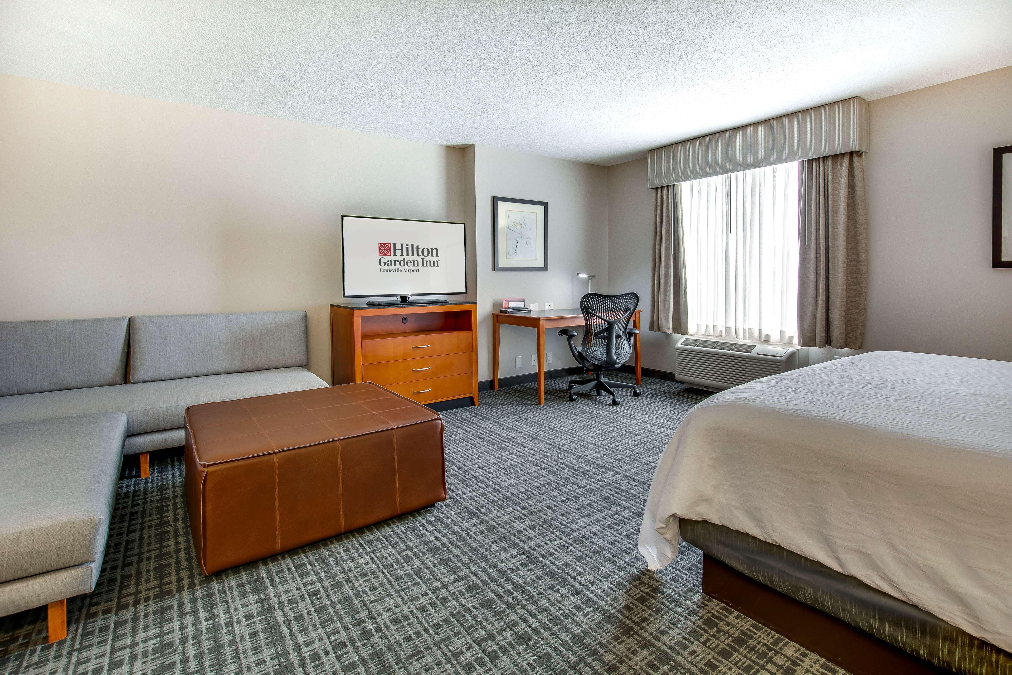 Hilton Garden Airport Hotel Louisville